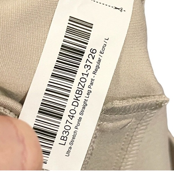 Quince Ultra-Stretch Ponte Straight Leg Pant Ecru Beige Regular 30"- L - NWT - Picture 6 of 6